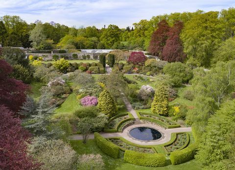 Castillo en venta en Escocia - jardines 