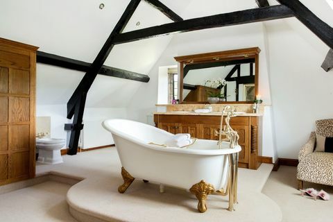 Savills - Collin House - casa de campo - Cotswolds - baño