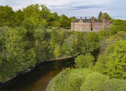 Castillo en venta en Escocia - jardines 