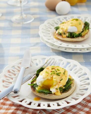 huevos a la florentina con holandesa casera