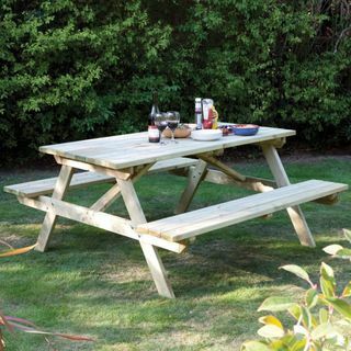 Mesa de picnic de jardín