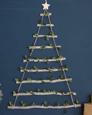 Escalera de árbol de Navidad para colgar en la pared de muérdago Woodland