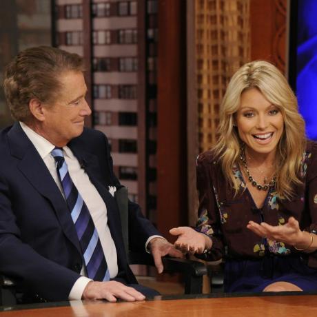 ex coanfitrión de 'en vivo' regis philbin con kelly ripa