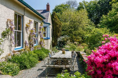 Stone Hall - Welsh Hook - Pembrokeshire - comedor al aire libre - En el mercado