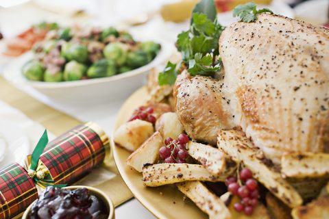 Cómo cocinar el pavo navideño perfecto, según Celebrity Chef - Christmas Dinner Cooking Tips