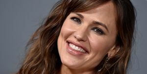 california, 13 de noviembre, west hollywood, jennifer garner asiste a la gala de 10 años de baby2baby presentada por paul mitchell en pacific design center el 13 de noviembre de 2021 en west hollywood, california foto de axellebauer griffinfilmmagic