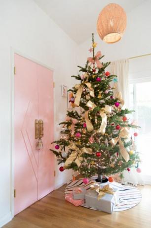 decoraciones de oro del árbol de navidad