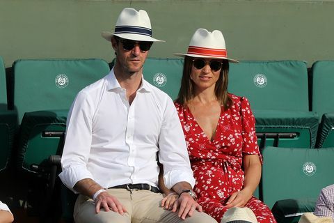 Pippa Middleton fue el epítome de lo cool en el vestido rojo y blanco de Ralph Lauren
