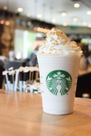 Starbucks lanza 6 nuevos sabores de Frappuccino insanos