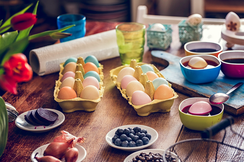 cómo teñir naturalmente los huevos de pascua