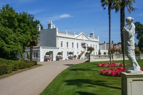 St John's Manor Estate - Jersey - frente - Savills