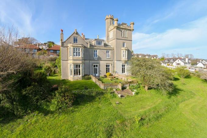 Castillo gótico victoriano "Cuento de hadas" / Locura en Devon, Inglaterra