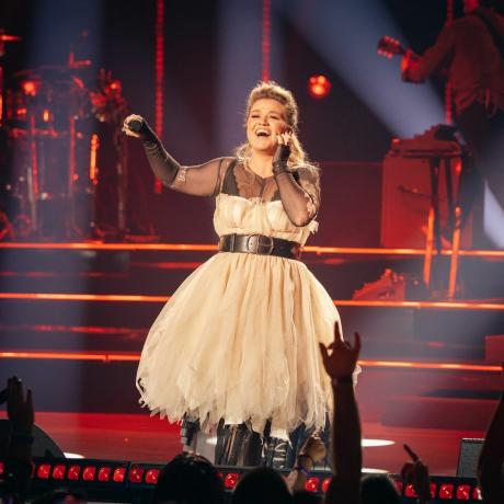 kelly clarkson en su residencia en las vegas